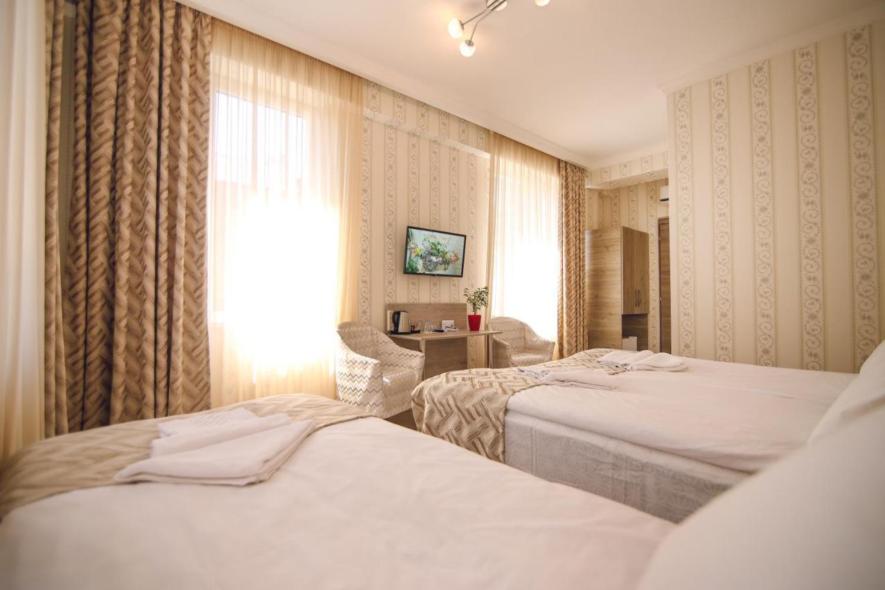 Hotel Kera Tiflis Exterior foto